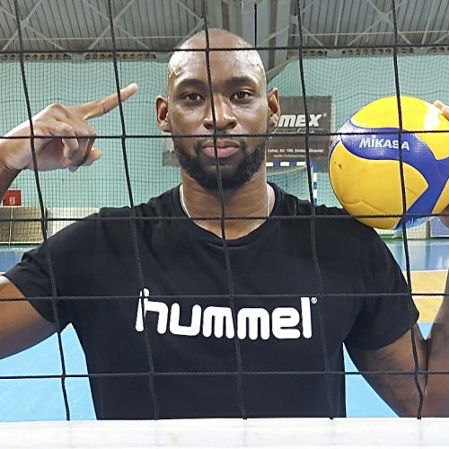 Έναρξη συνεργασίας με τον Κριστιάν Παλάσιος