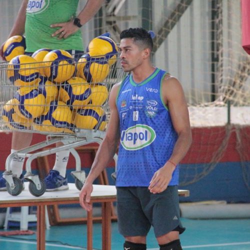 Έναρξη συνεργασίας με τον Ιγκόρ ντε Σόουζα